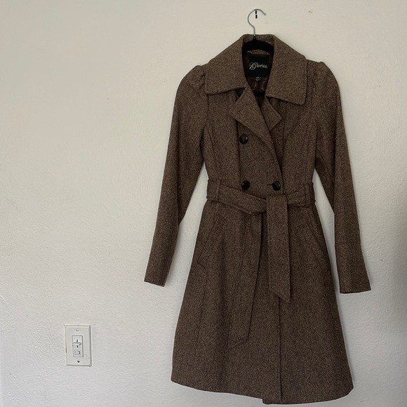 Guess. Size S/P. Color brown - Picture 1 of 13